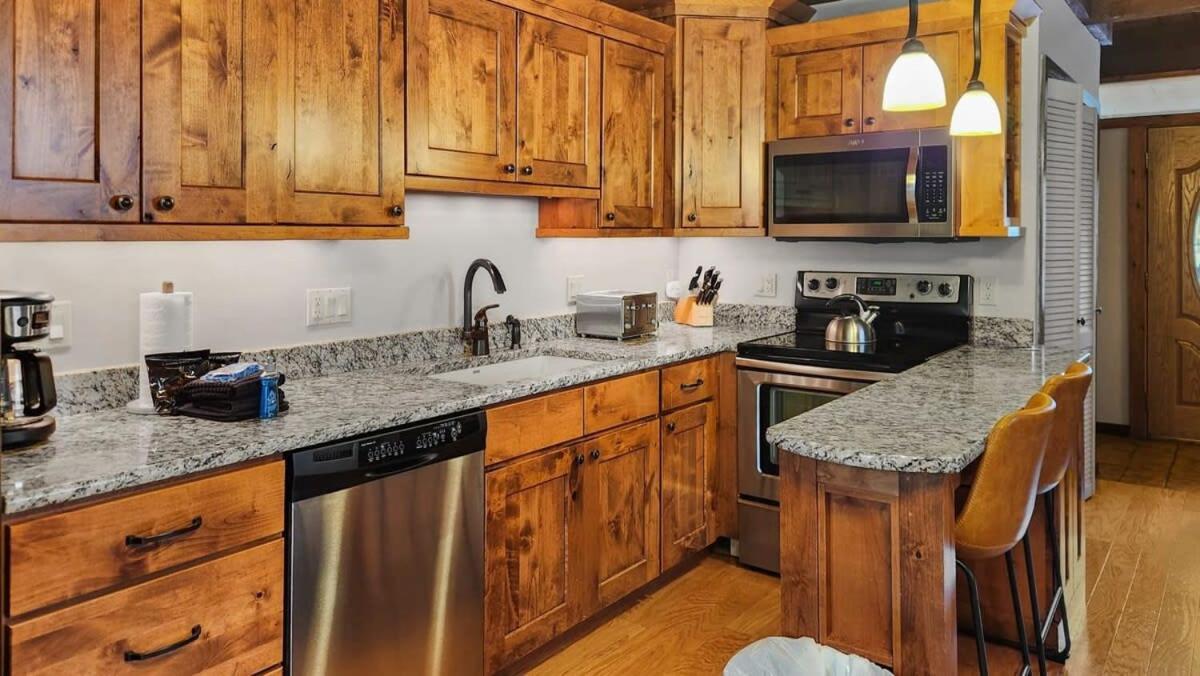 ברקנרידג' Cozy 2 Bedroom Condo In Town Walk To Main St Skiing מראה חיצוני תמונה